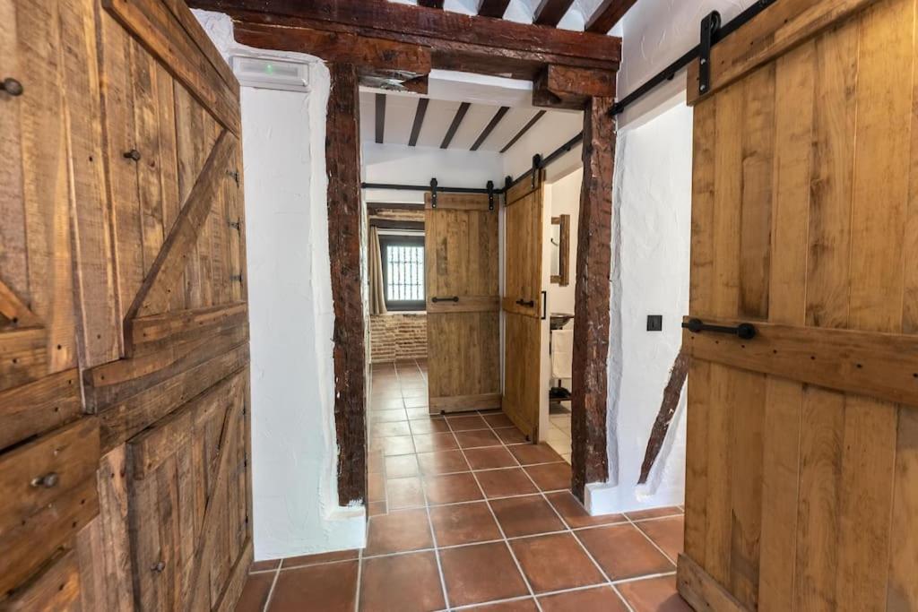 Encantador Apartamento En Calle Segovia Madrid Kültér fotó