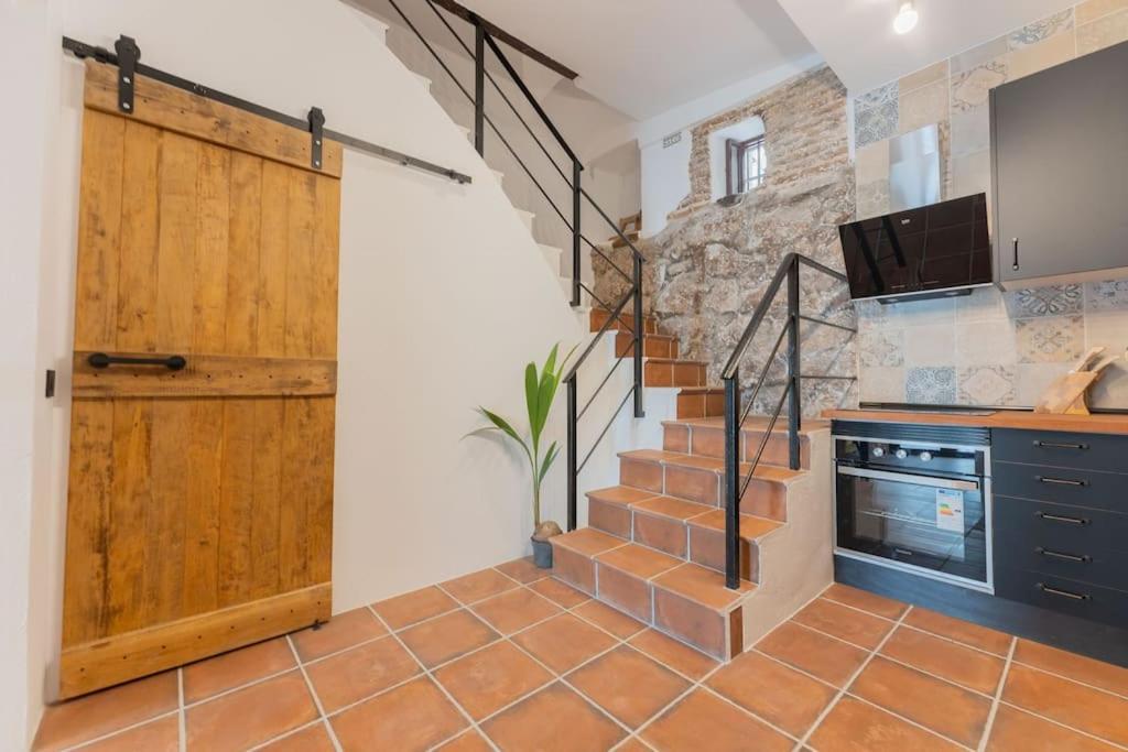 Encantador Apartamento En Calle Segovia Madrid Kültér fotó